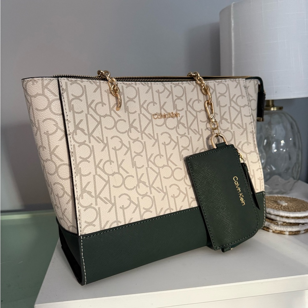 Calvin Klein Signature Cream and Green Tote